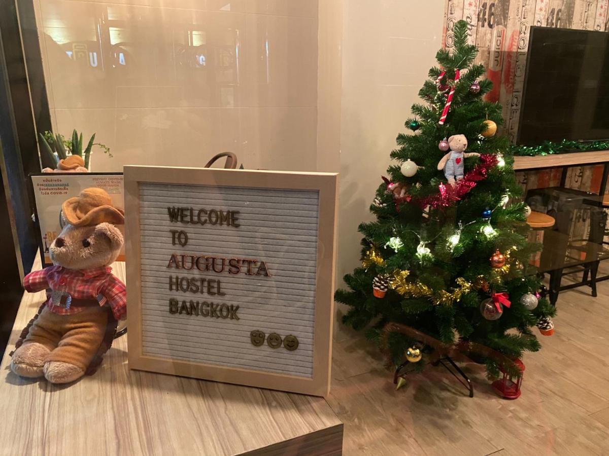 Augusta Hostel Банкок Екстериор снимка