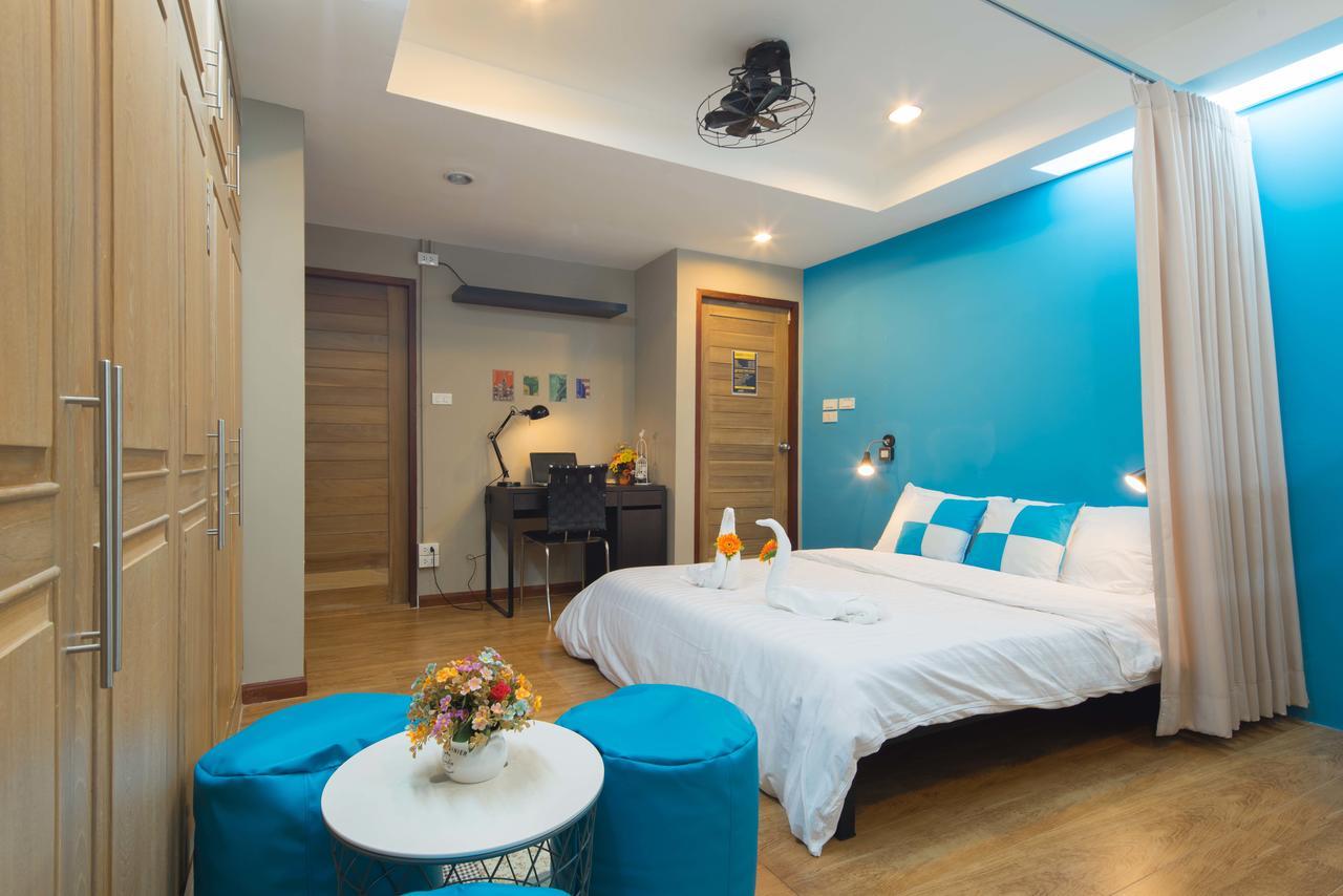 Augusta Hostel Банкок Екстериор снимка