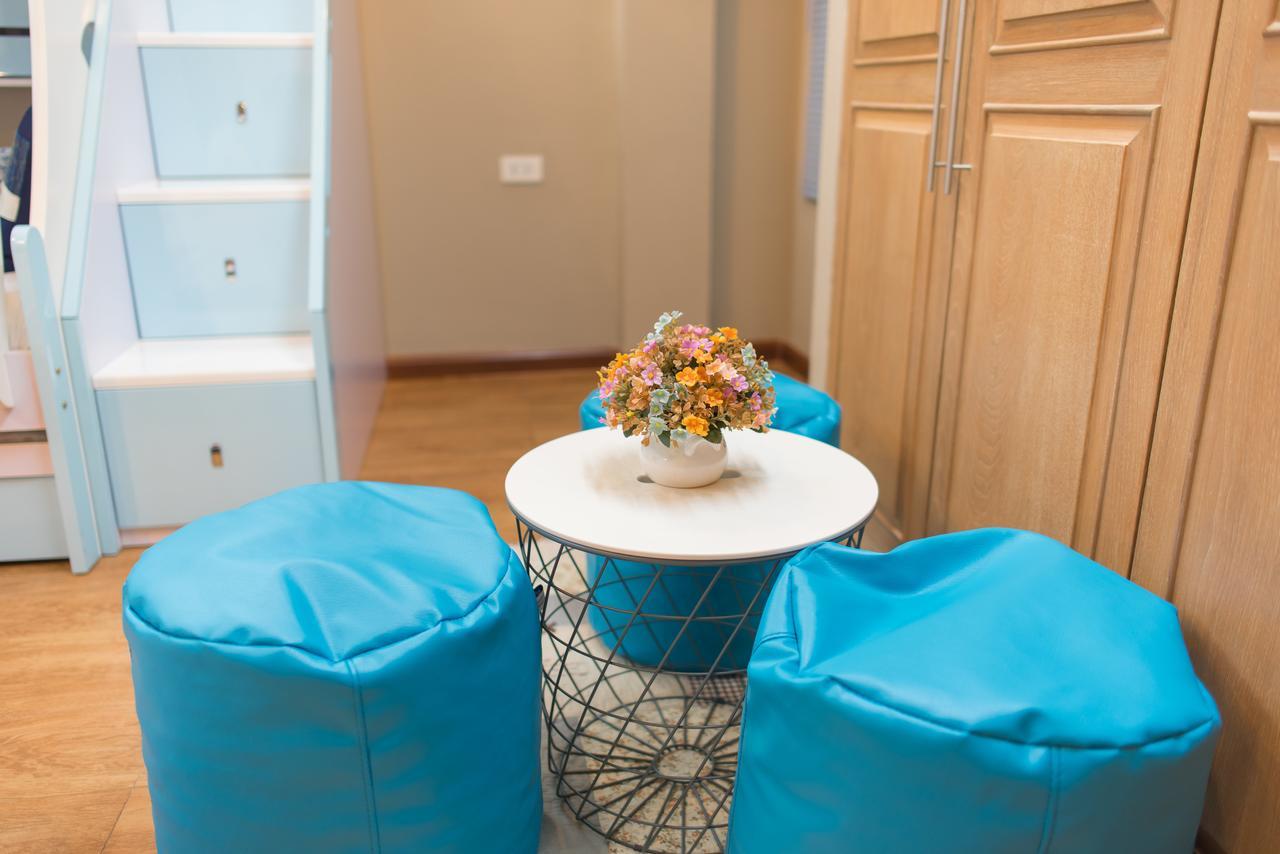 Augusta Hostel Банкок Екстериор снимка