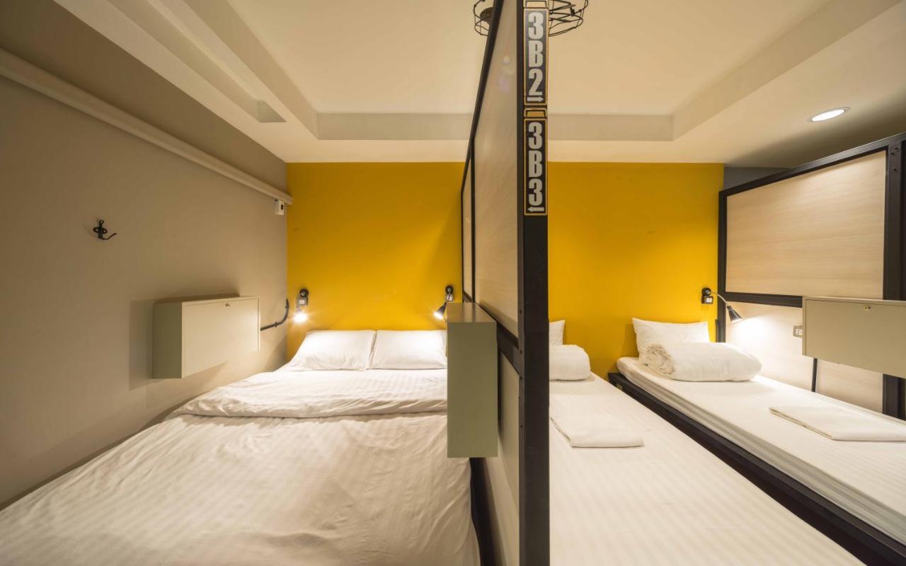 Augusta Hostel Банкок Екстериор снимка